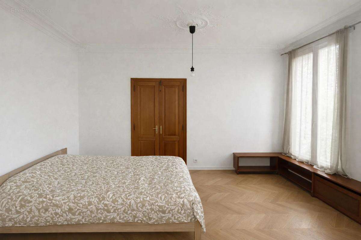 Maison à LIMEIL-BREVANNES