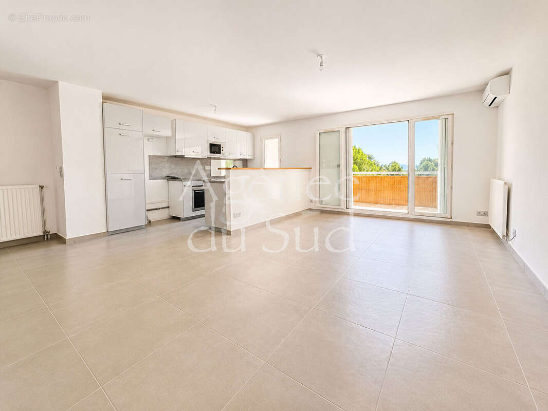 Appartement La Ciotat 4 pièce(s) 86 m2 - photo 3