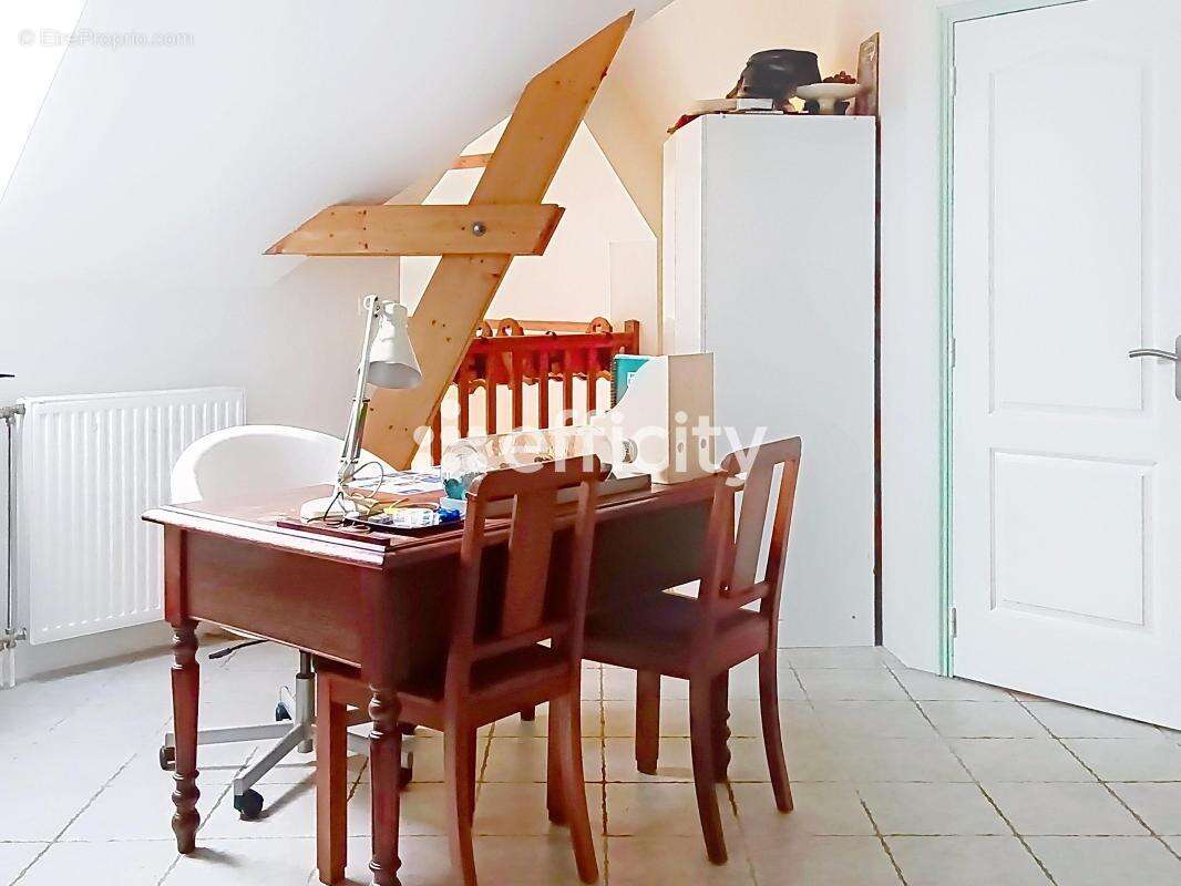 Maison 166 m² à Courdimanche  - photo 8