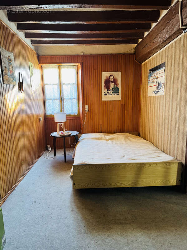 Maison à COURTEMPIERRE