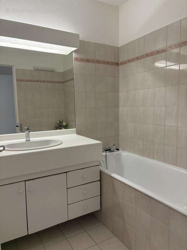 Appartement à LYON-8E
