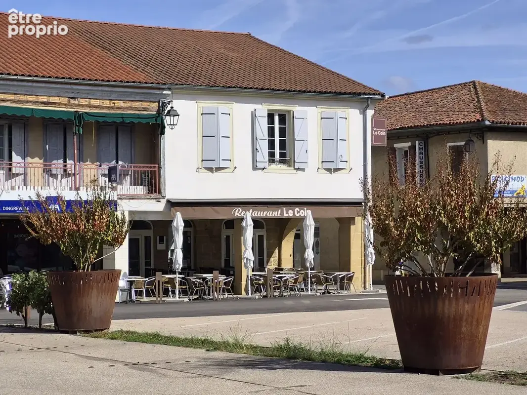 F3 - Commerce à TRIE-SUR-BAISE