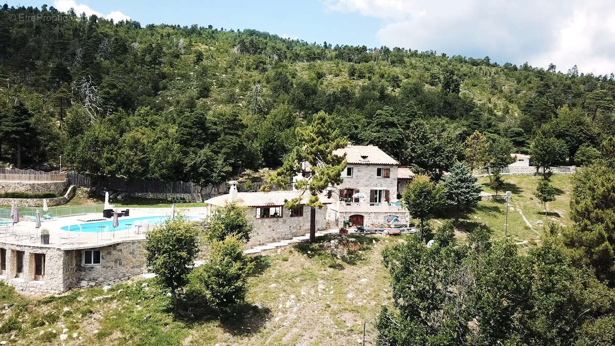 Maison à LUCERAM