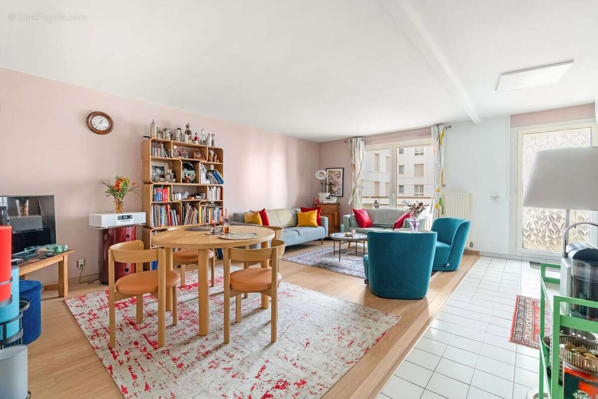 Appartement à LEVALLOIS-PERRET