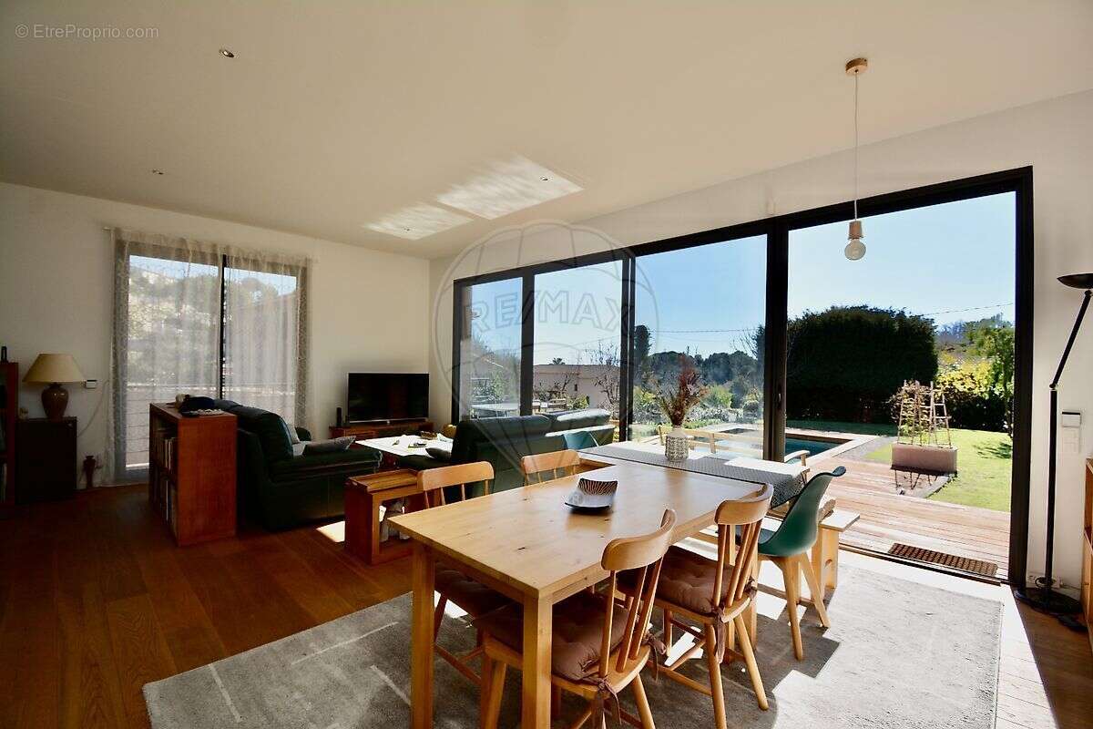 Maison à CAGNES-SUR-MER