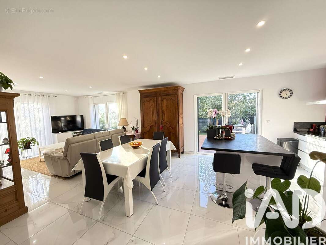 Photo 2 - Maison à VILLELONGUE-DE-LA-SALANQUE