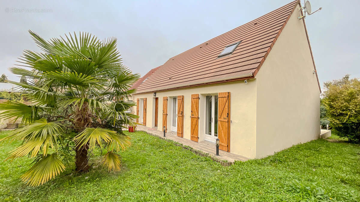Maison à COMPANS