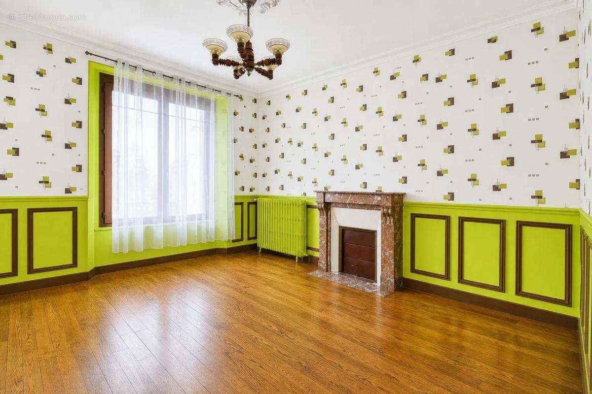 Maison à LA BAZOCHE-GOUET