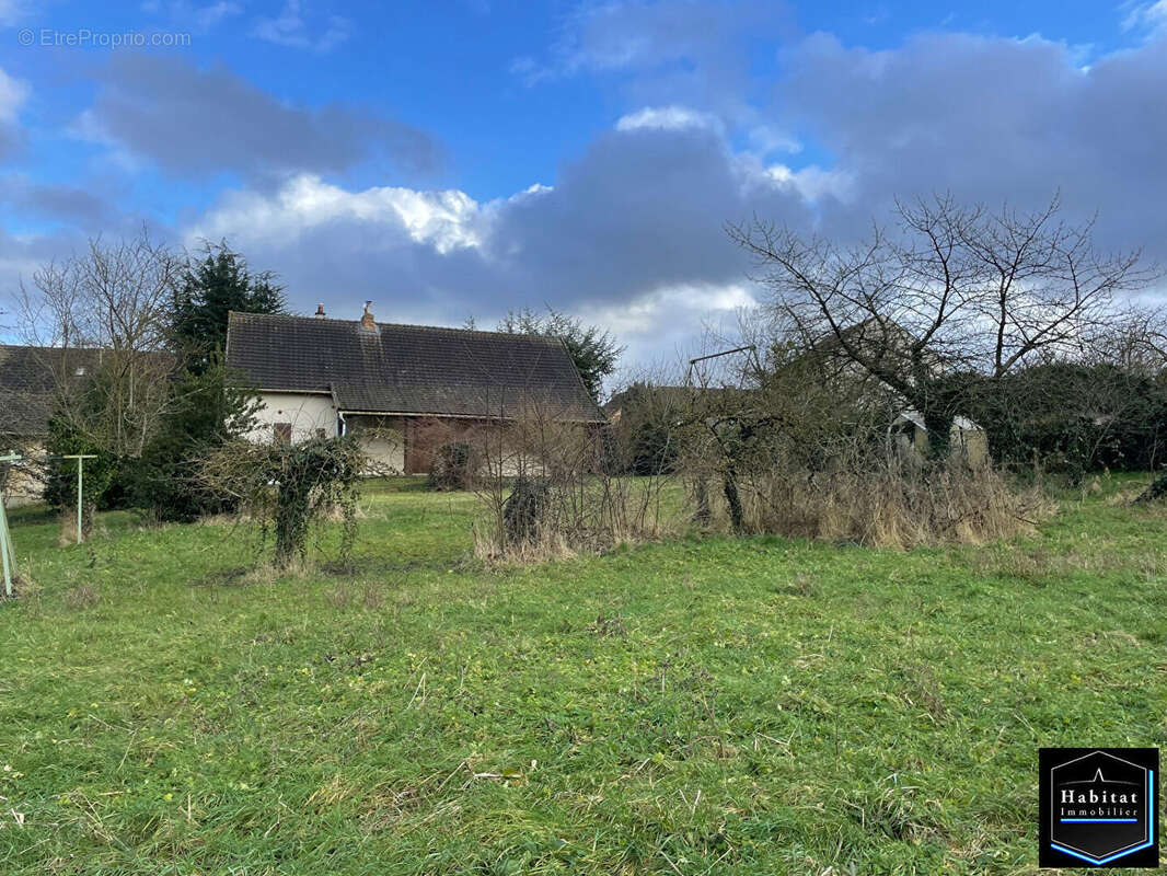 Maison à OISSERY