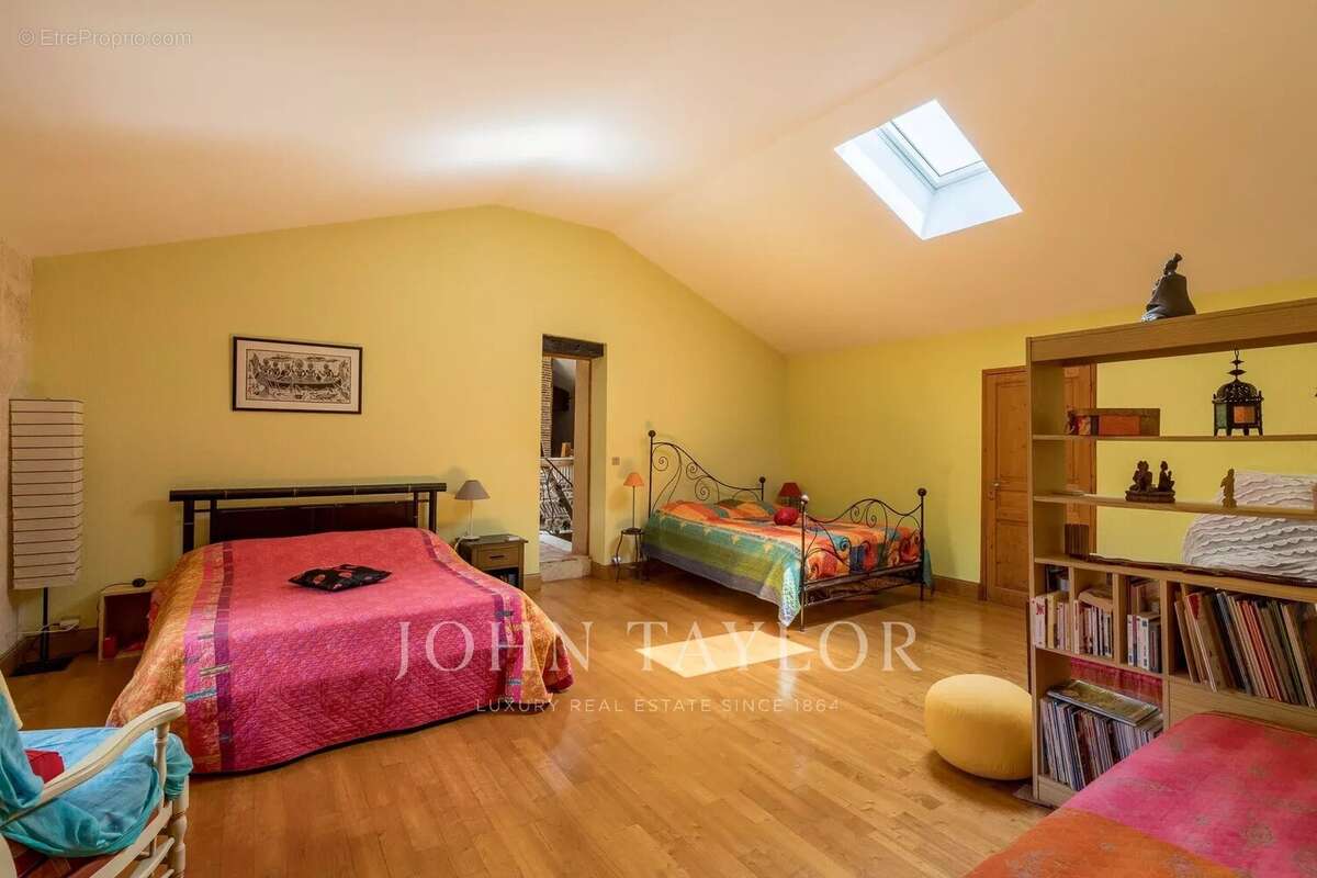 Propriété d'exception à 25 minutes de Bordeaux - John Taylor Bordeaux - photo 13