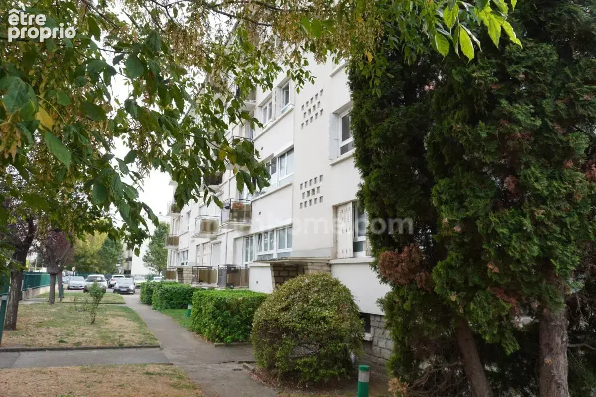 Appartement à LE BOURGET