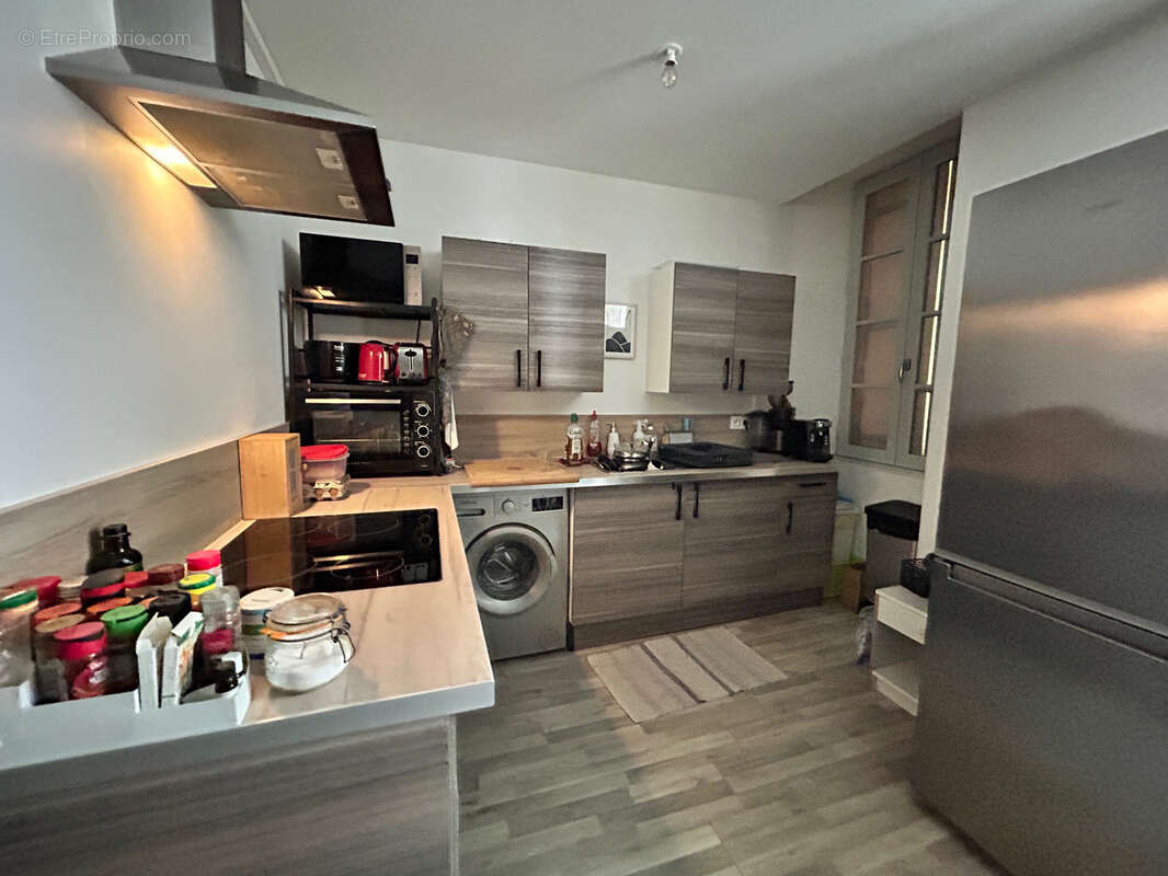 Appartement à BARBEZIEUX-SAINT-HILAIRE