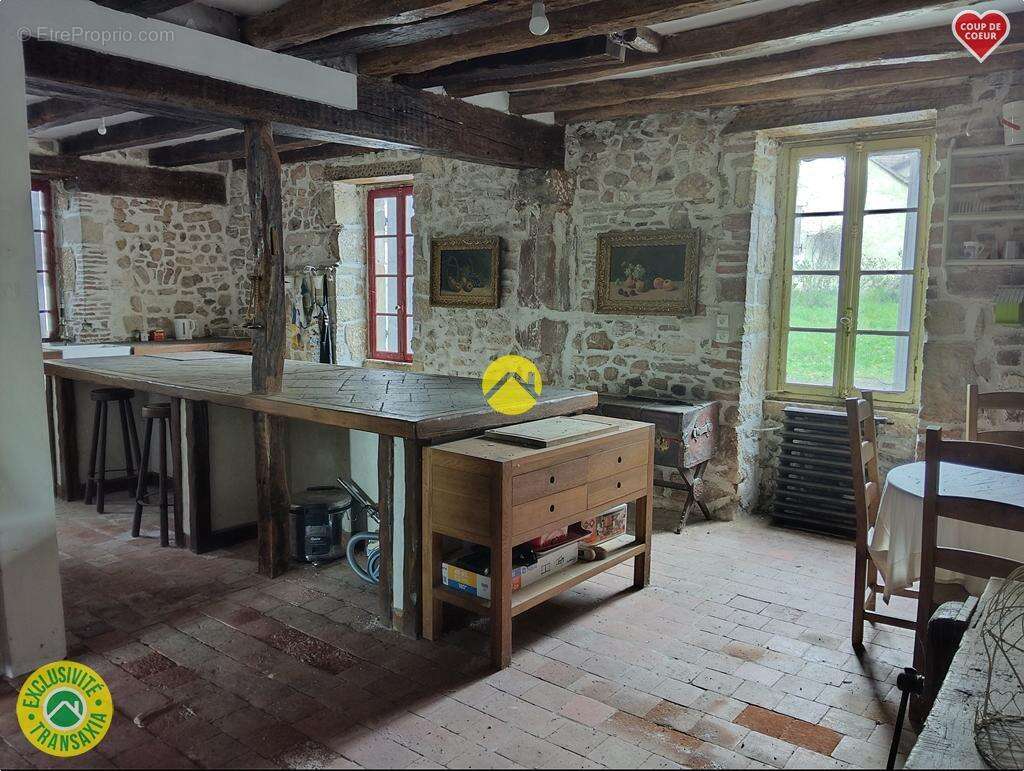 Maison à COULEUVRE