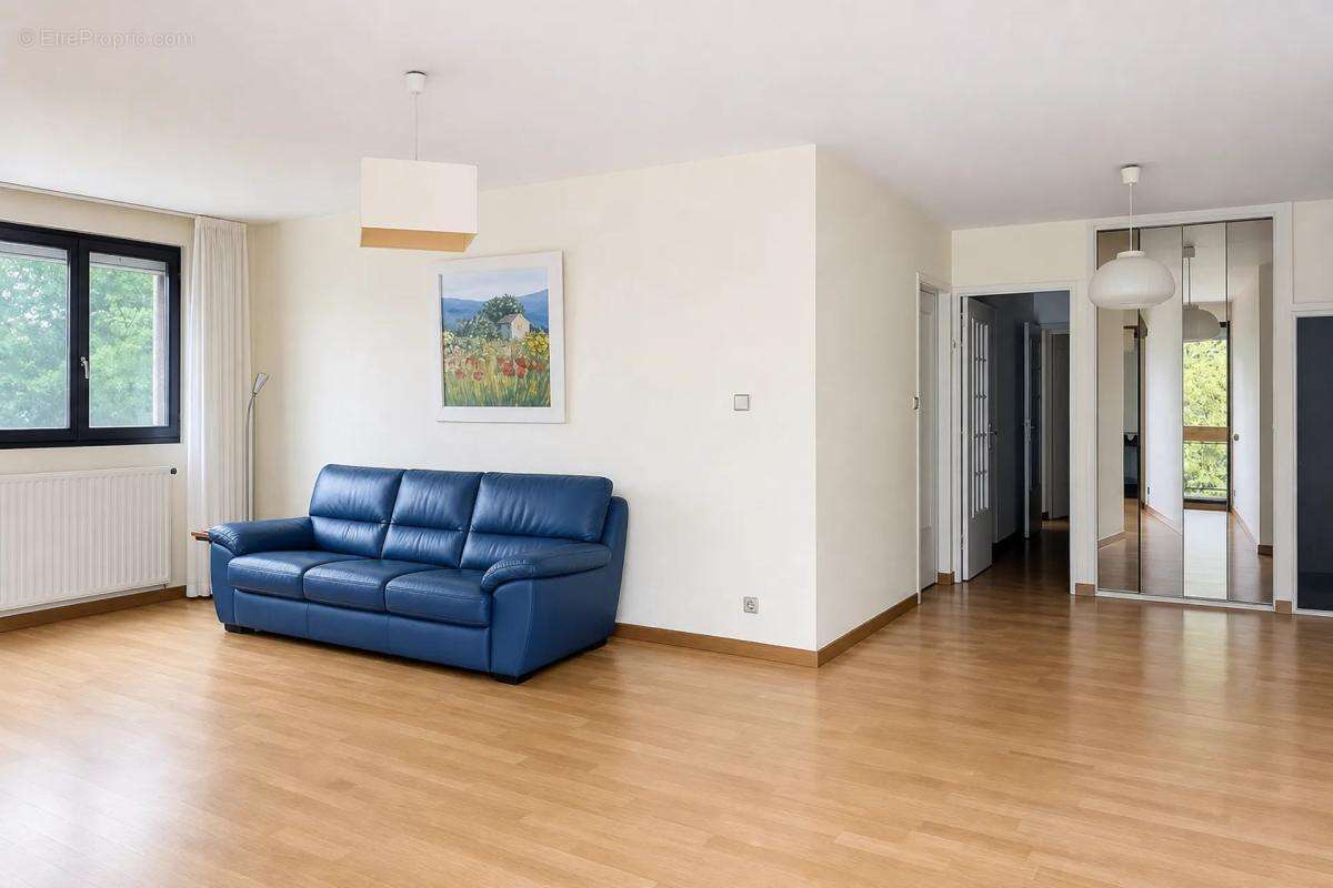Appartement de 5 pièces à Échirolles Résidence du Château - photo 5