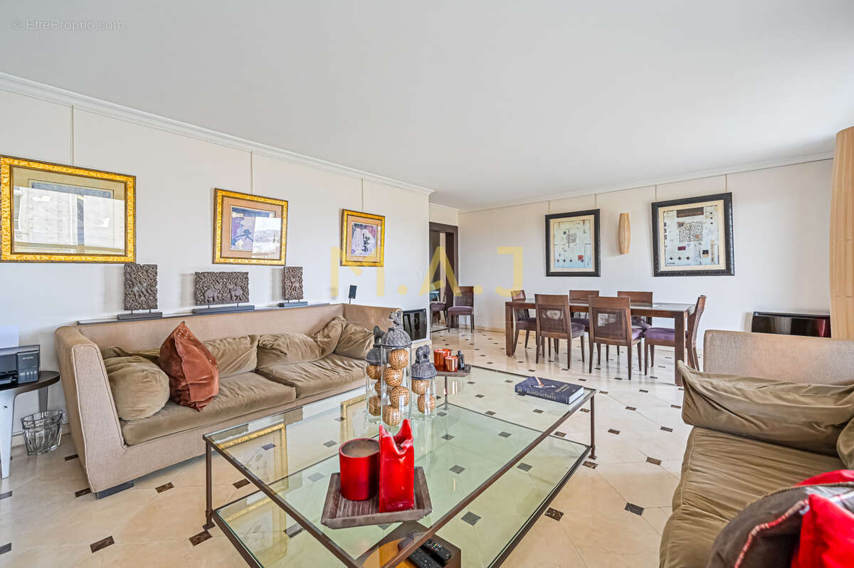 Appartement à LE PERREUX-SUR-MARNE