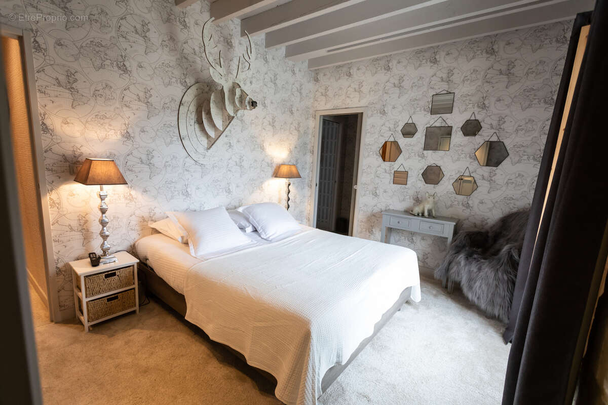 Appartement à PORT-EN-BESSIN-HUPPAIN
