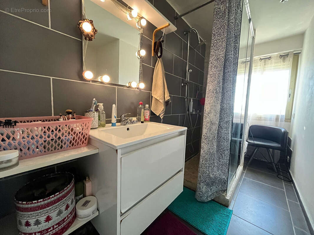 Appartement à VILLENEUVE-LOUBET