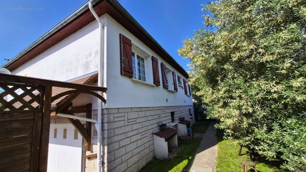 Maison à ARPAJON
