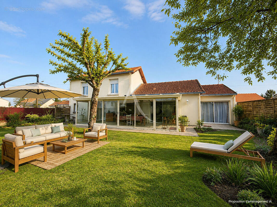 Maison à SAINT-SEBASTIEN-SUR-LOIRE