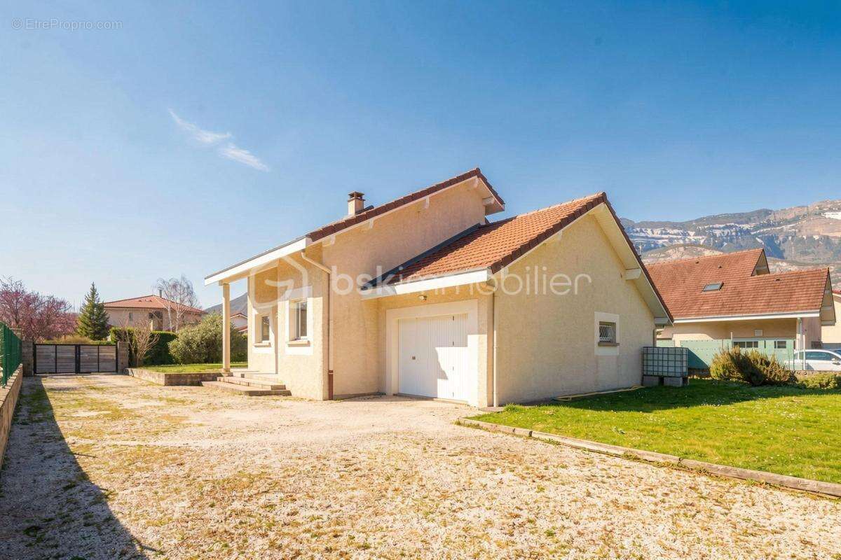 Maison à VARCES-ALLIERES-ET-RISSET