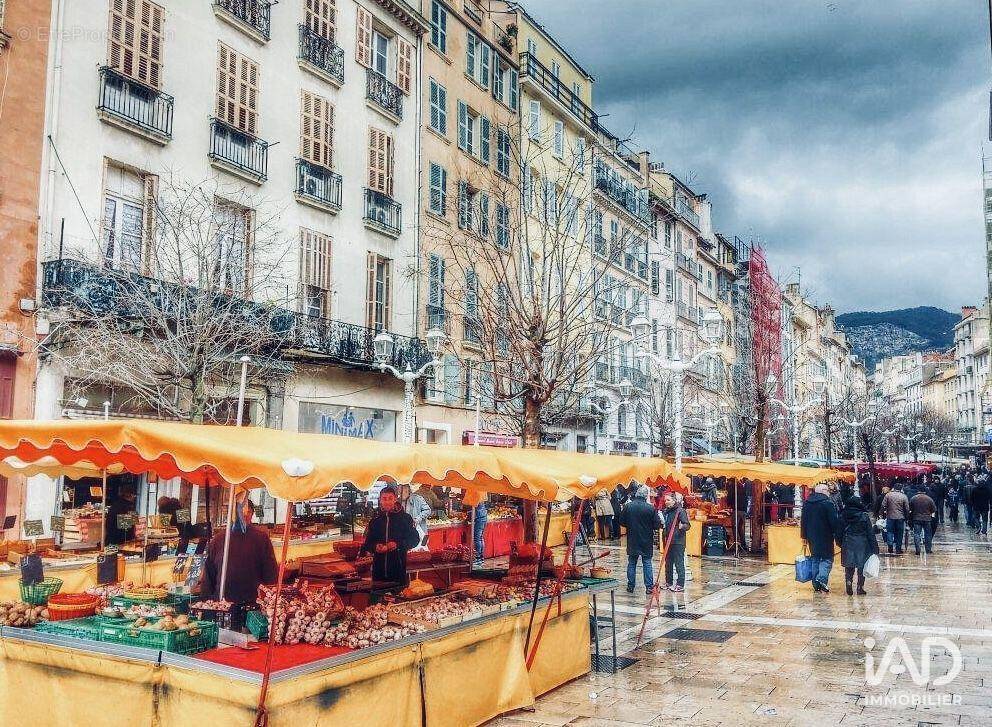 Photo 1 - Commerce à TOULON