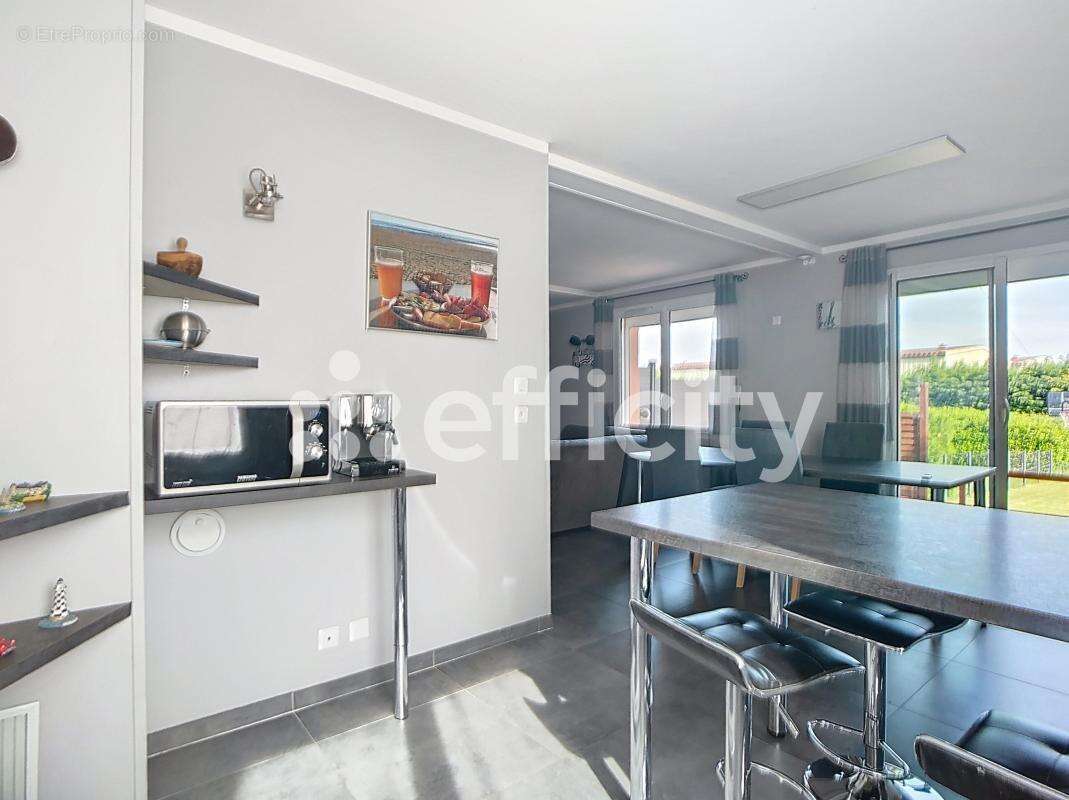 Maison à SAINT-LAURENT-D&#039;AGNY