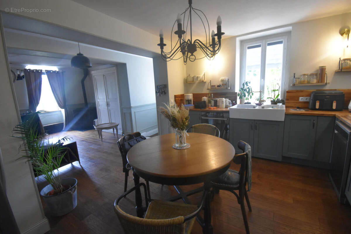 DSC_0038 - Maison à RUELLE-SUR-TOUVRE