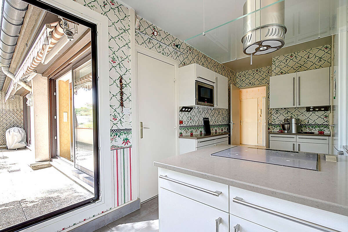 Appartement à VILLE-D'AVRAY