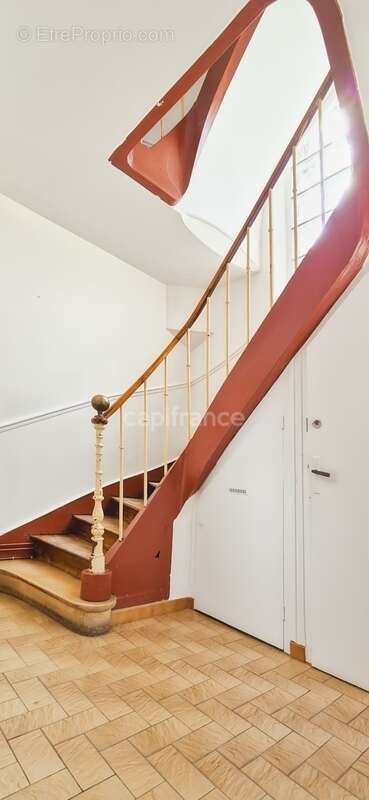 Maison à TOURS-SUR-MARNE