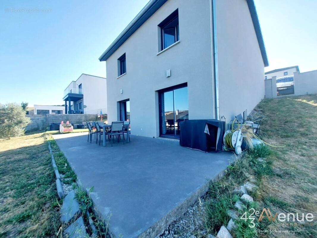 Maison à LA RICAMARIE