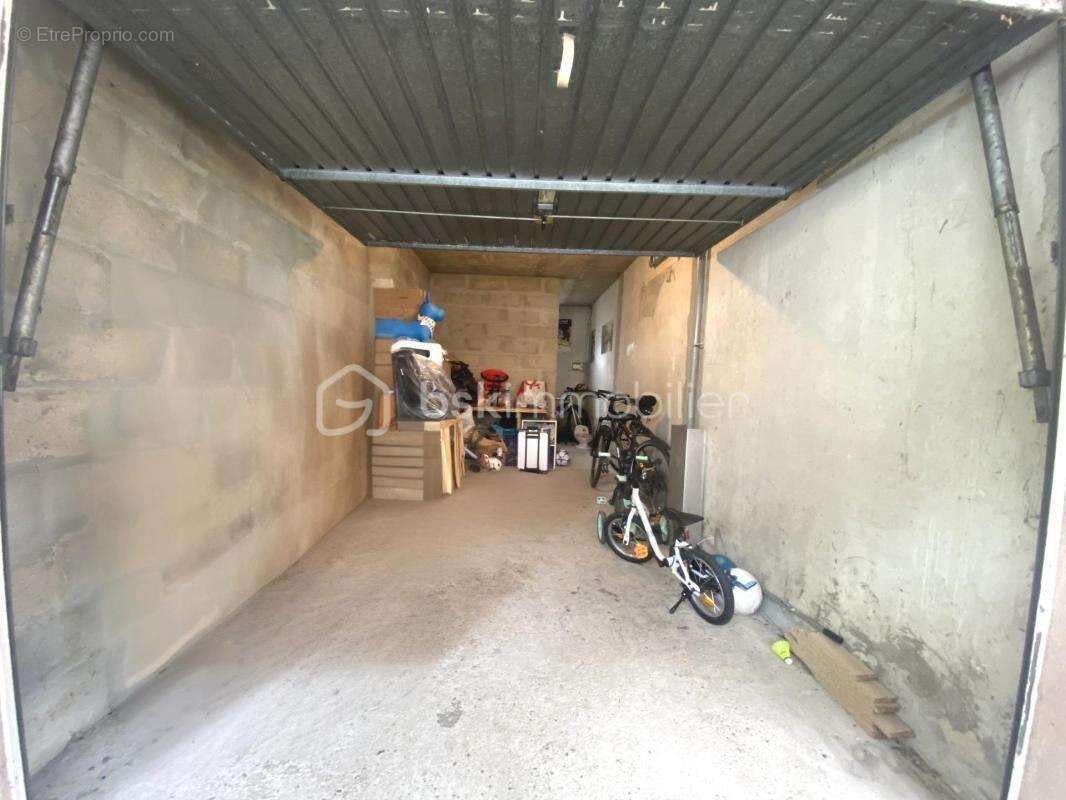 Appartement à EMERAINVILLE