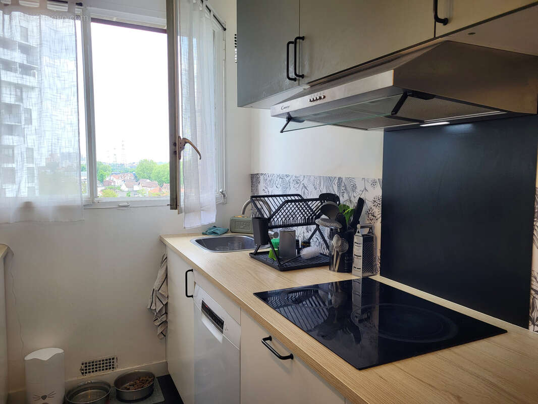 Appartement à VILLETANEUSE