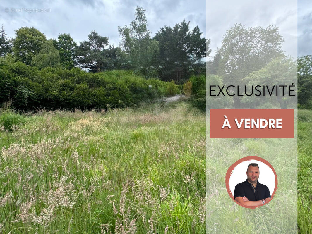Terrain à EZY-SUR-EURE