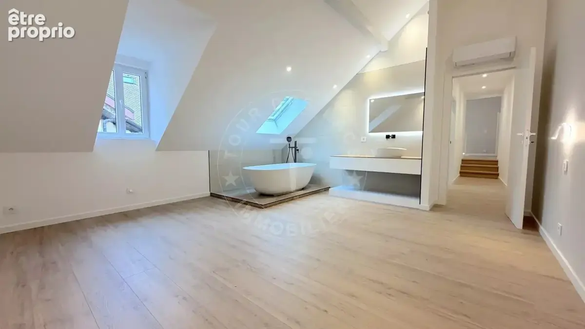 Annecy, superbe T3 duplex rénové à vendre - photo 4