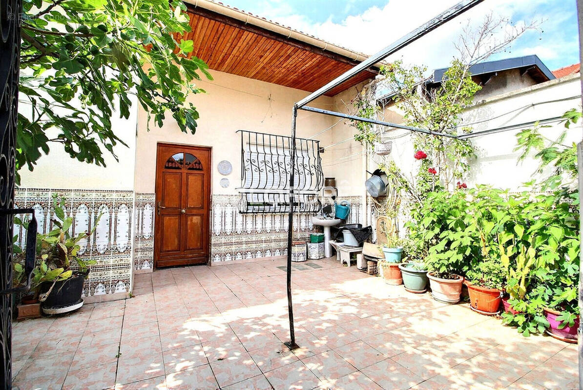 Maison à GENNEVILLIERS