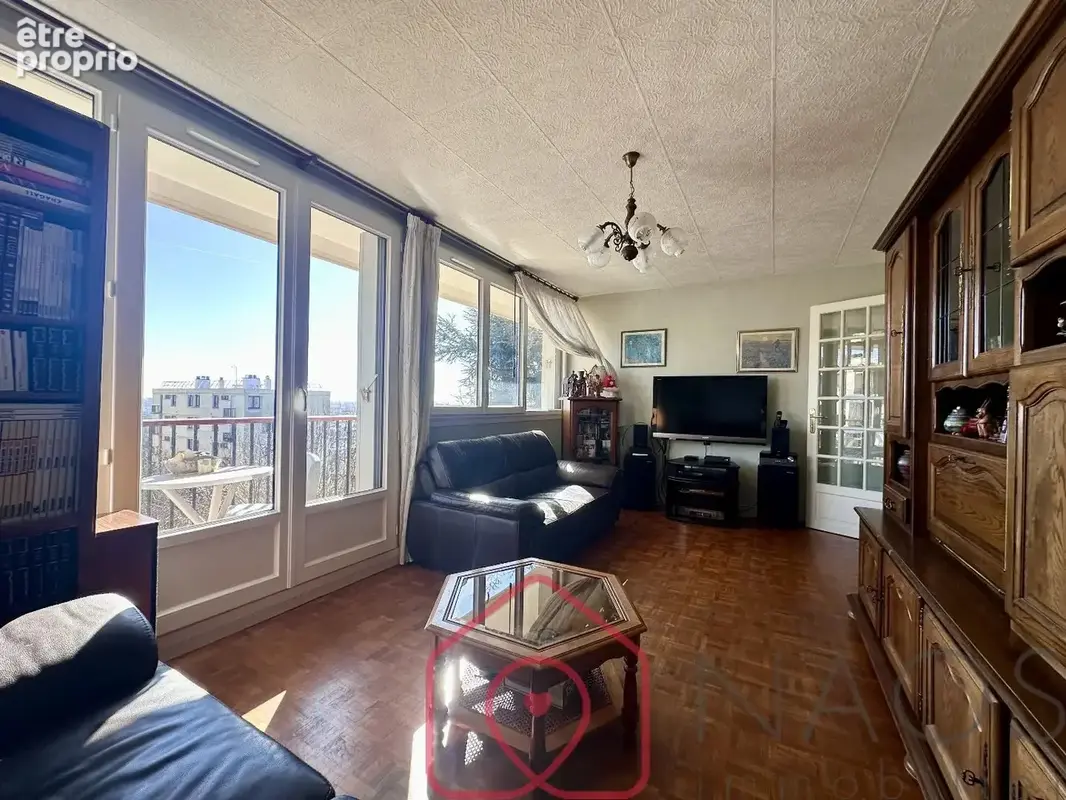 Appartement avec Ravalement voté et Payé. - photo 3