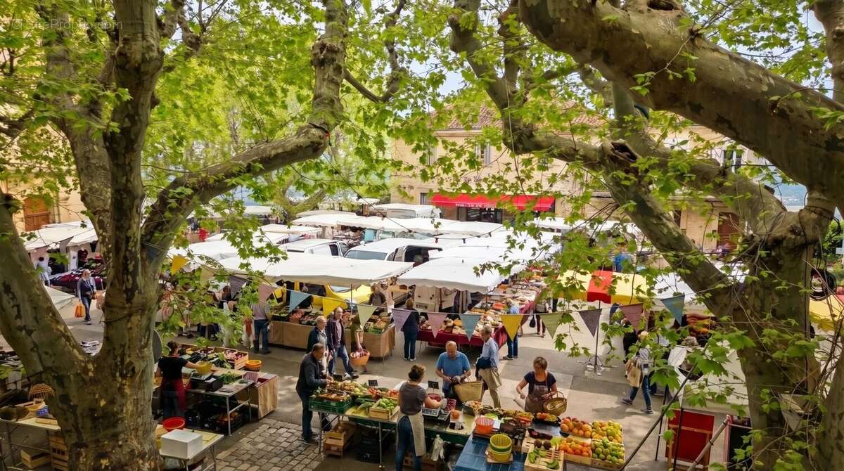 Appartement à FAYENCE