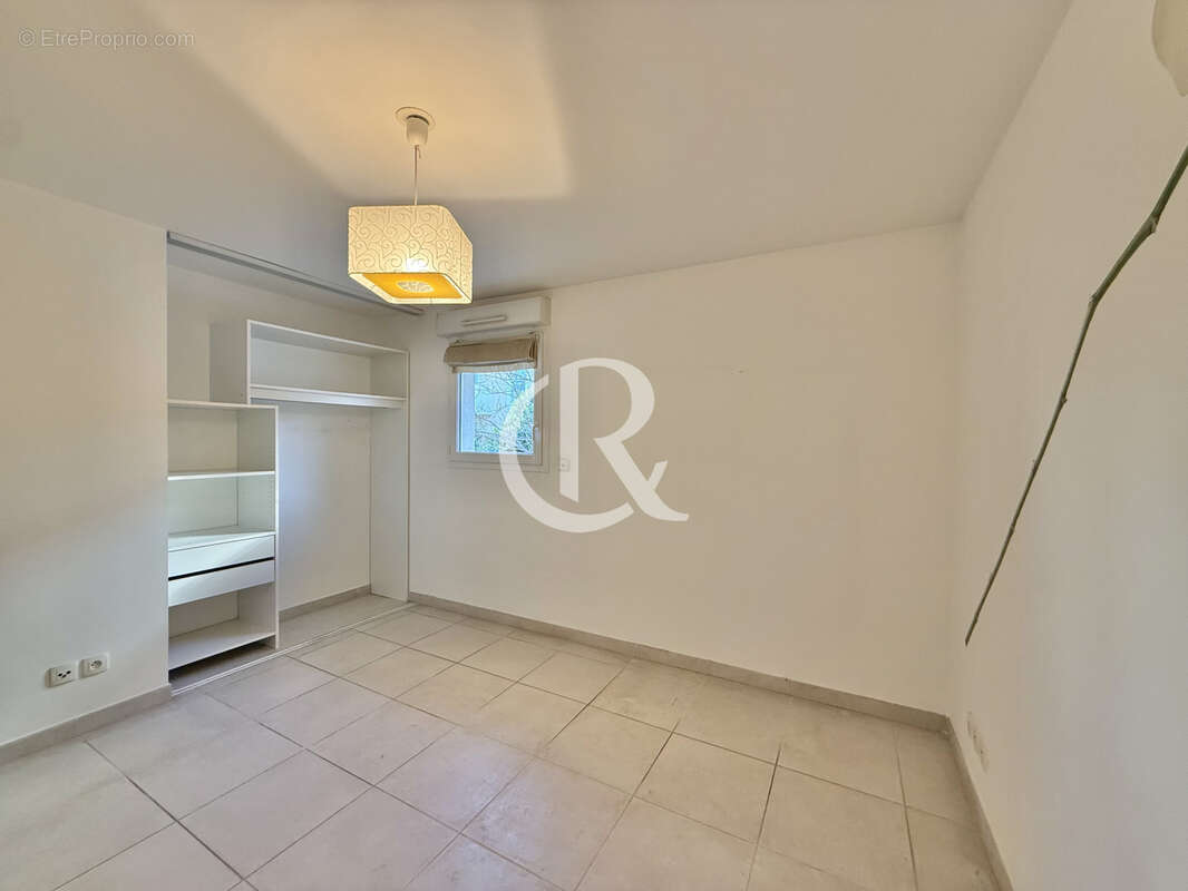 Standing - t4 avec terrasse - photo 8