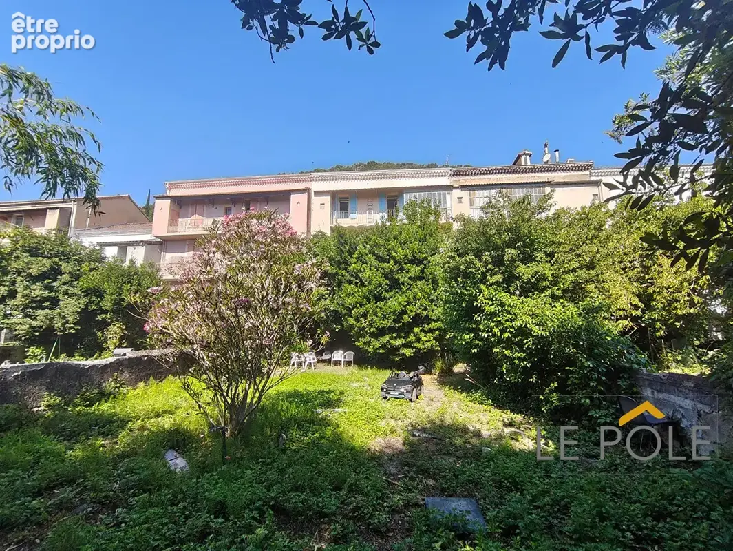 Immeuble de rapport avec jardin - photo 12