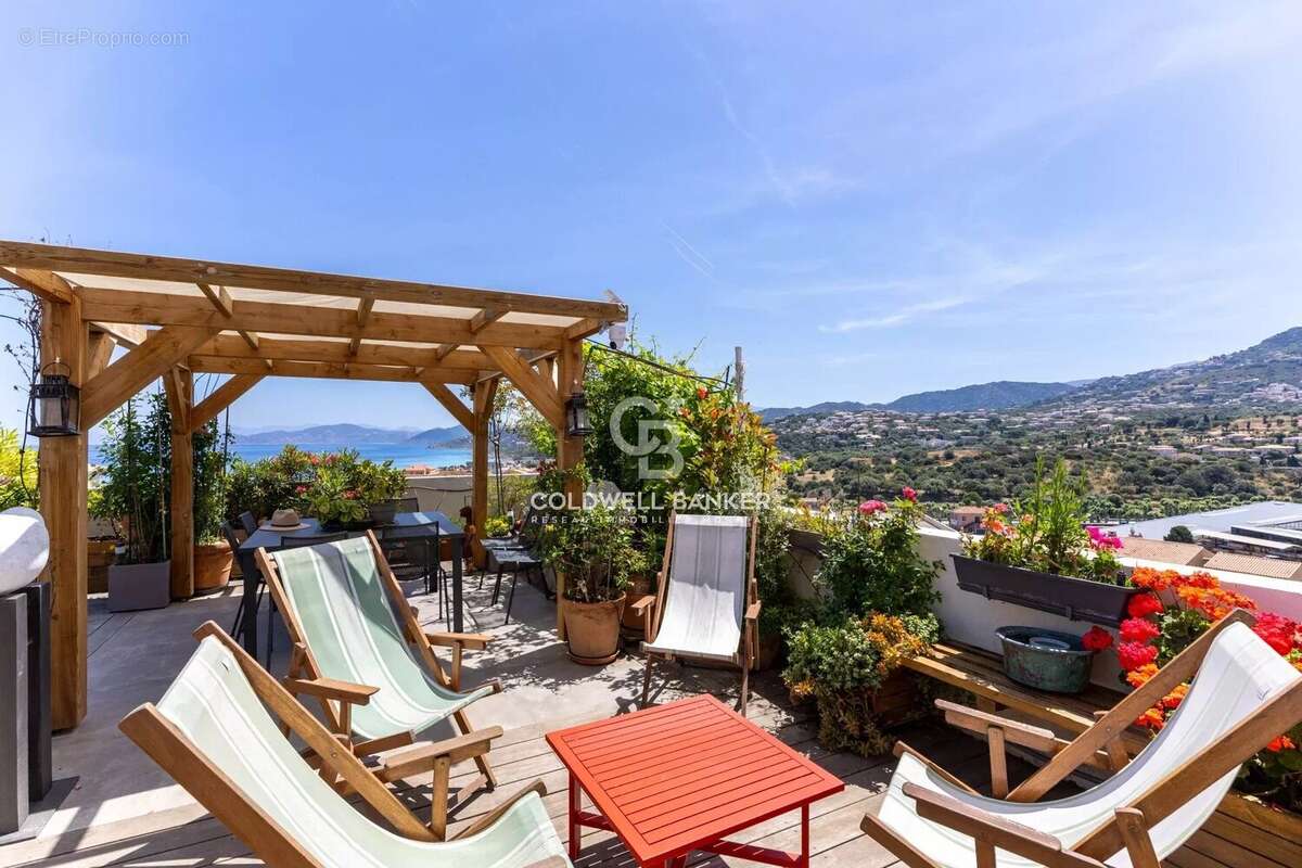 Appartement à L'ILE-ROUSSE