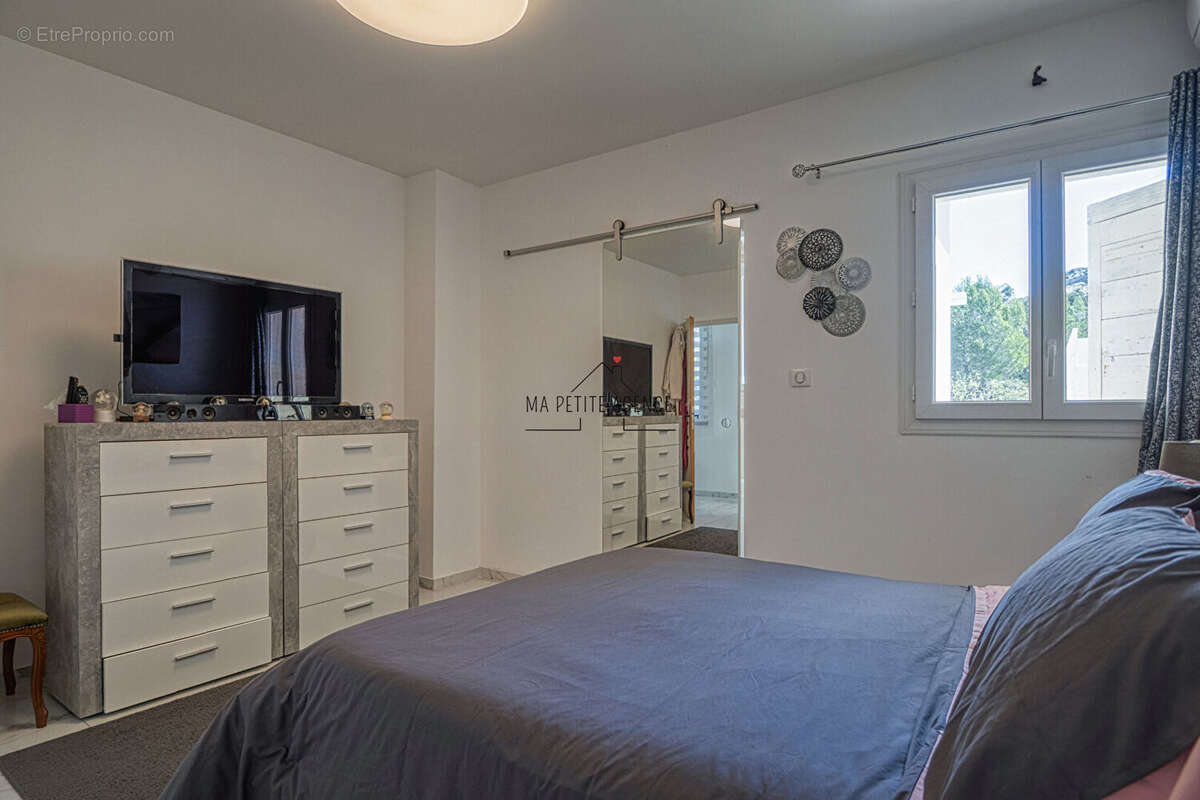 Appartement à LE ROVE