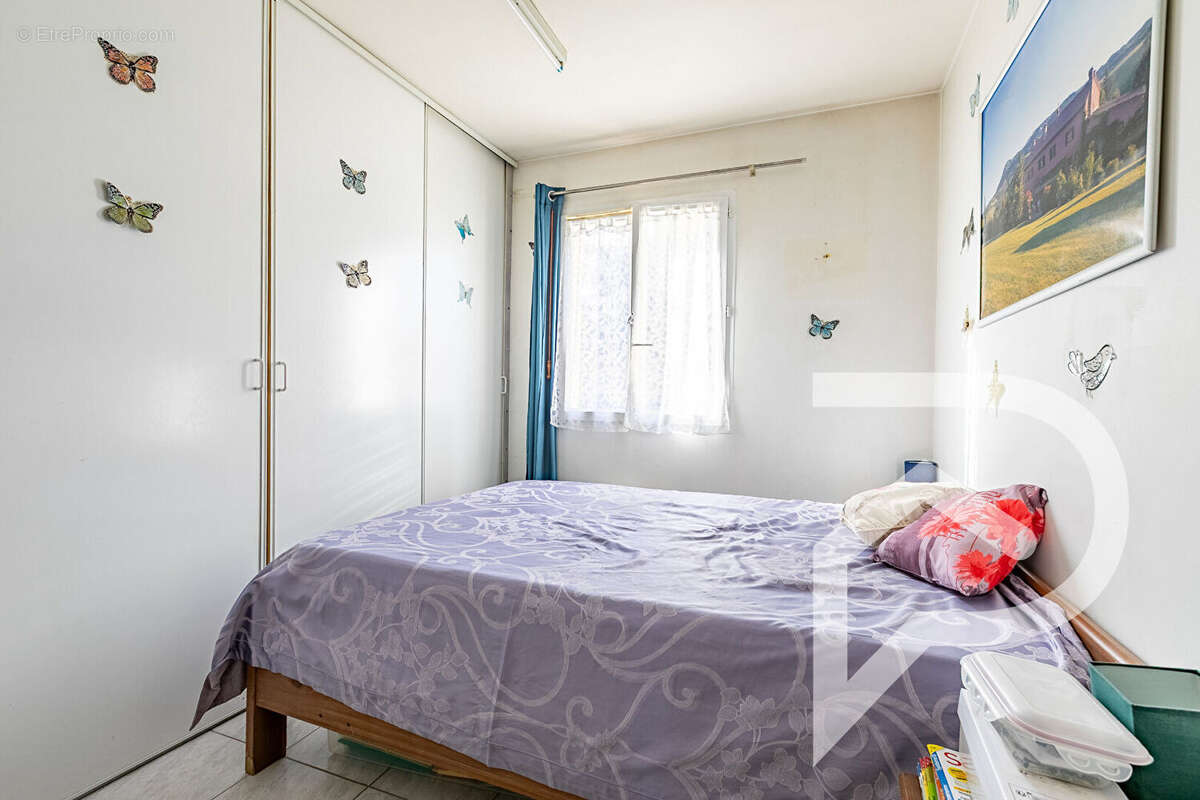 Maison à CHEVRIERES