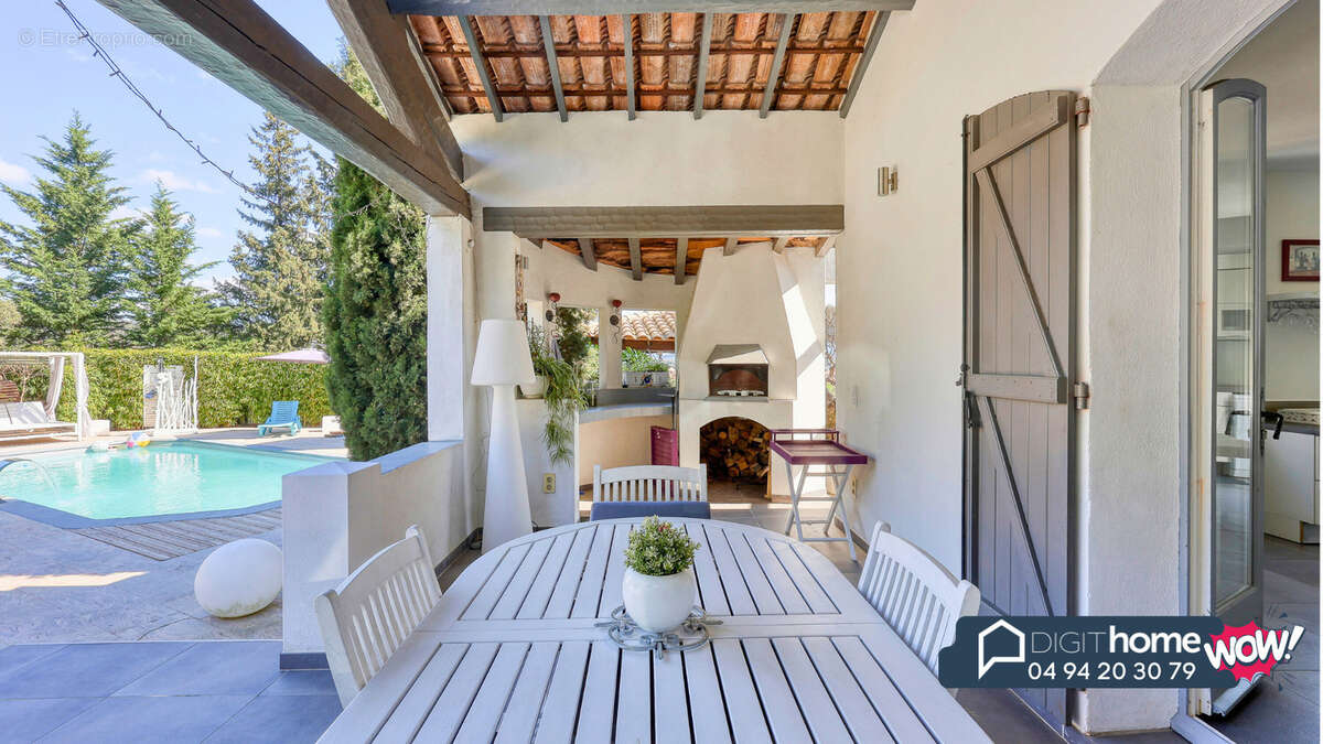 Maison à SOLLIES-VILLE