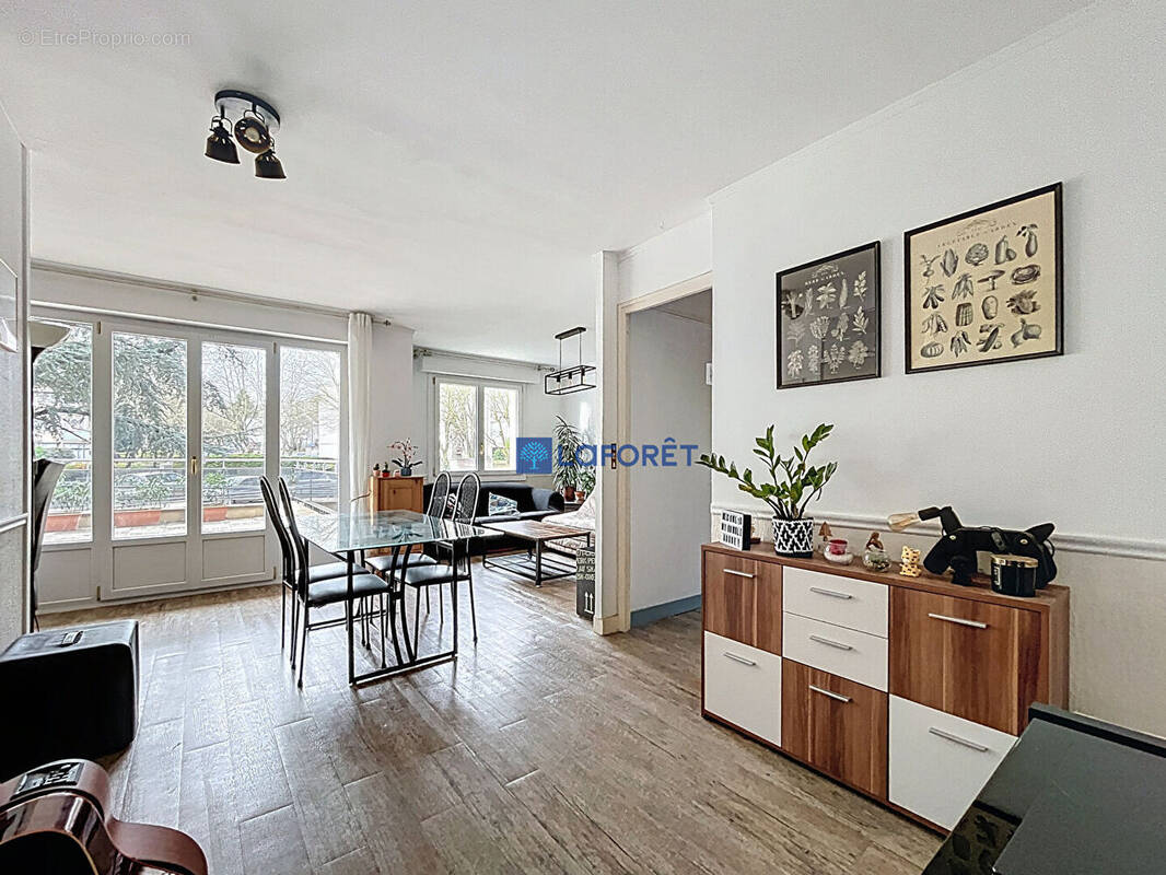 Appartement à SAVIGNY-SUR-ORGE