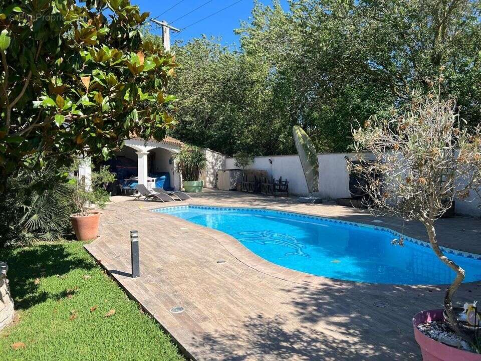 Propriété d?exception à Saint-Victoret, Grande piscine - Maison à SAINT-VICTORET