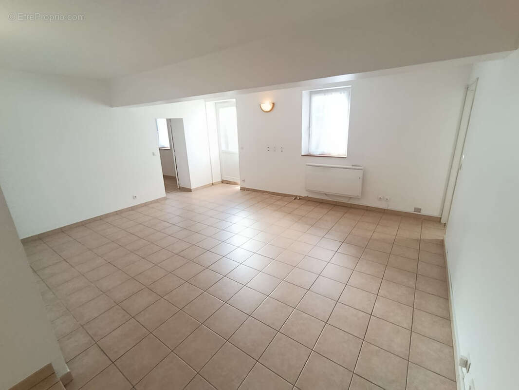 Appartement à VILLATE