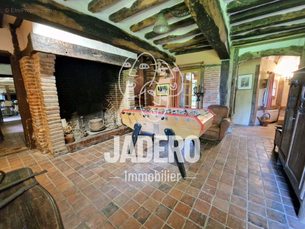 Maison à LA HALLOTIERE