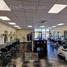 Commerce à LEGUEVIN