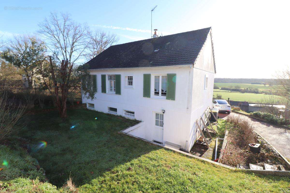 Maison à BANNAY