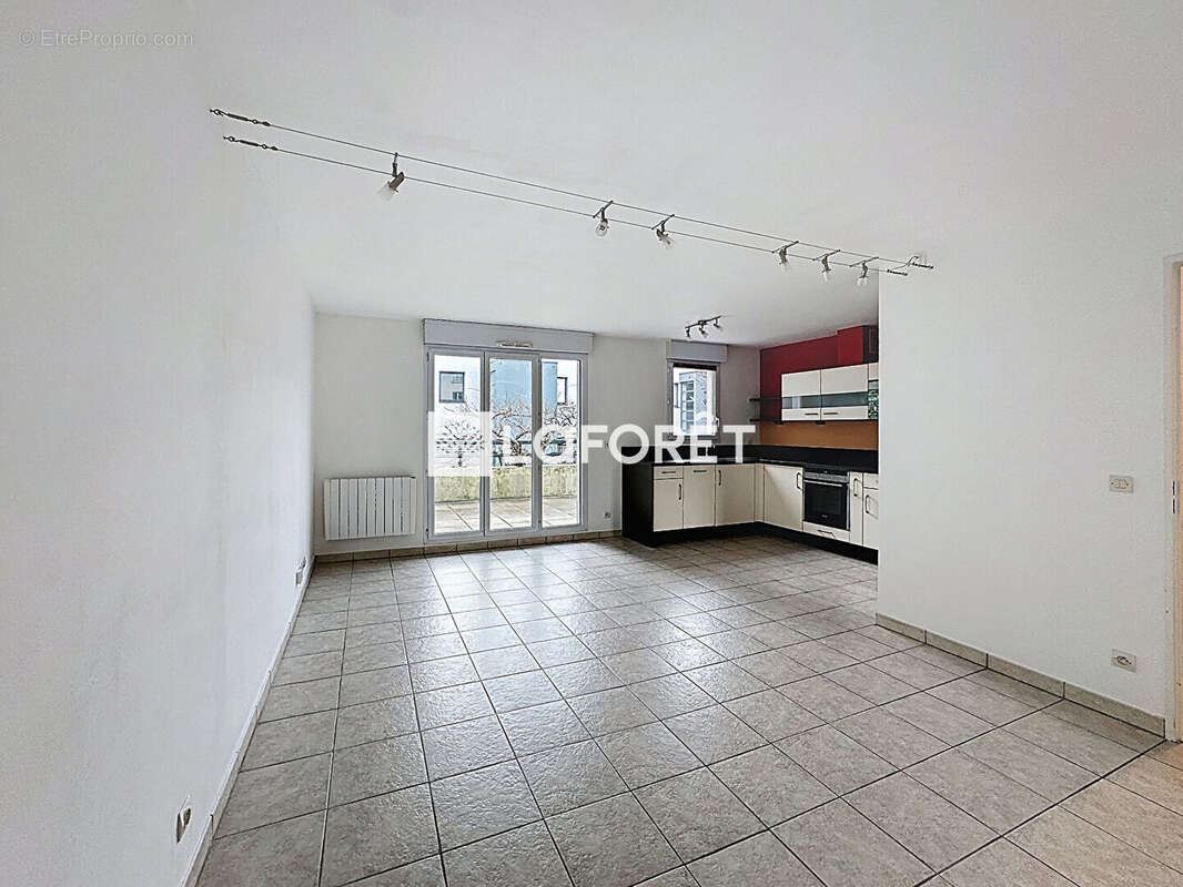 Appartement à COLOMBES
